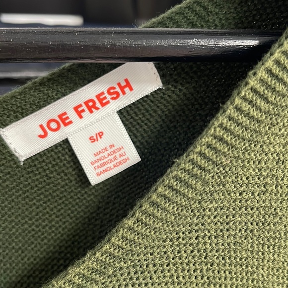 EUC forest Green Joe Fresh Sweater - Picture 2 of 4